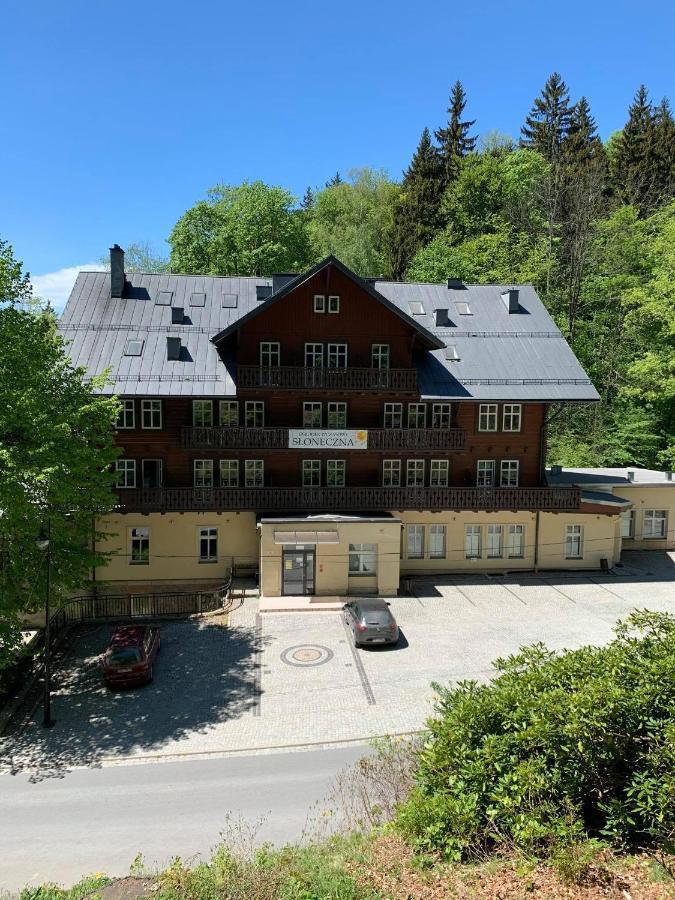 Sloneczna Hotel Miedzygorze Bagian luar foto